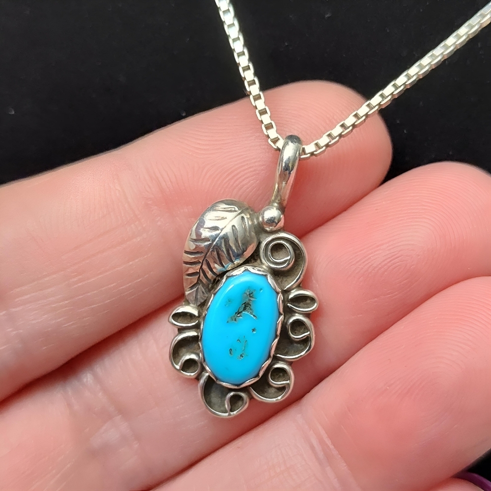 NAVAJO Artist BVL Sterling Silver Floral Leaf Turquoise Pendant Necklace - Picture 10 of 11